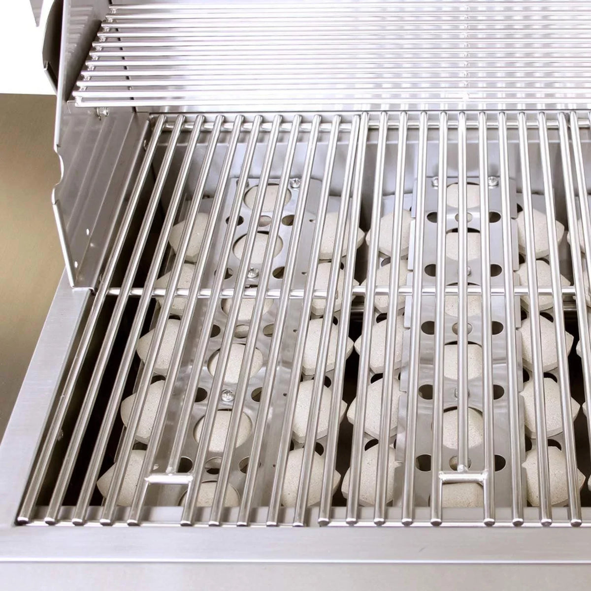 Pro Series Built-In Gas Grill, Summerset Propane Sizzler 40-Inch,