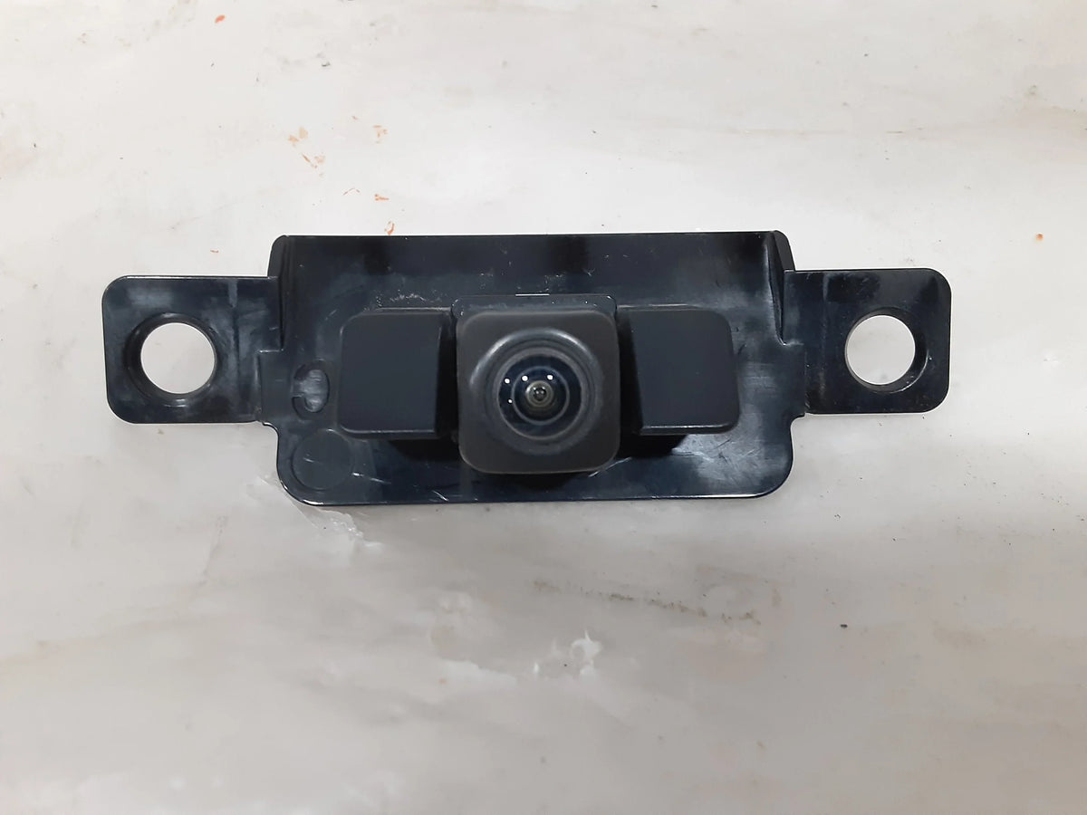 86790-06090 Pre-Owned View Backup Camry Mounted OEM 2018-2020 Lid Toyota Camera Rear (Good)