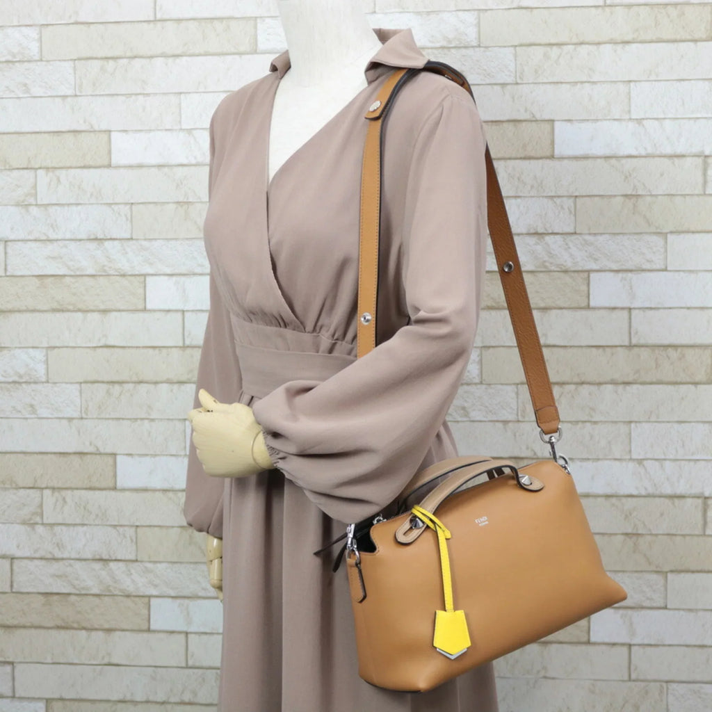 Way Shoulder FENDI Ladies Pre-Owned Brown Bag The By (Fair) Handbag