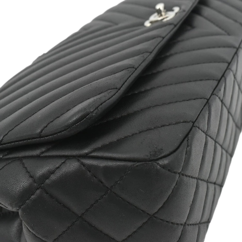 Bag Crossbody Chevron Lambskin Black Medium Pre-Owned CHANEL Flap Surpique Leather