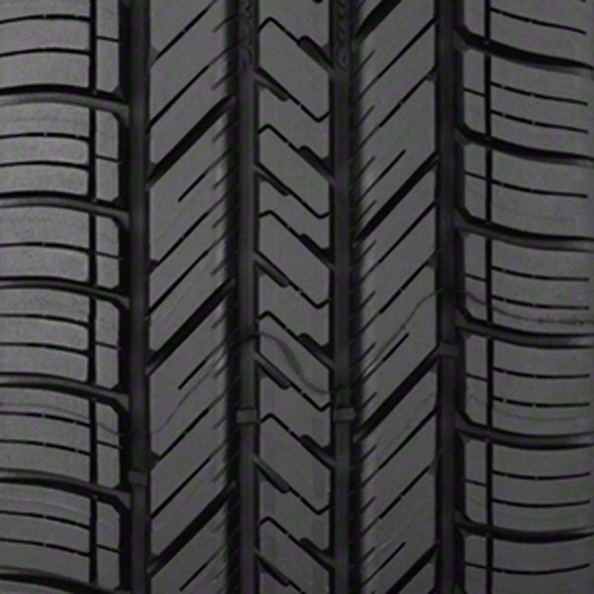 Max Assurance Goodyear 215/55R17 All Tire Fuel 94V Season Passenger