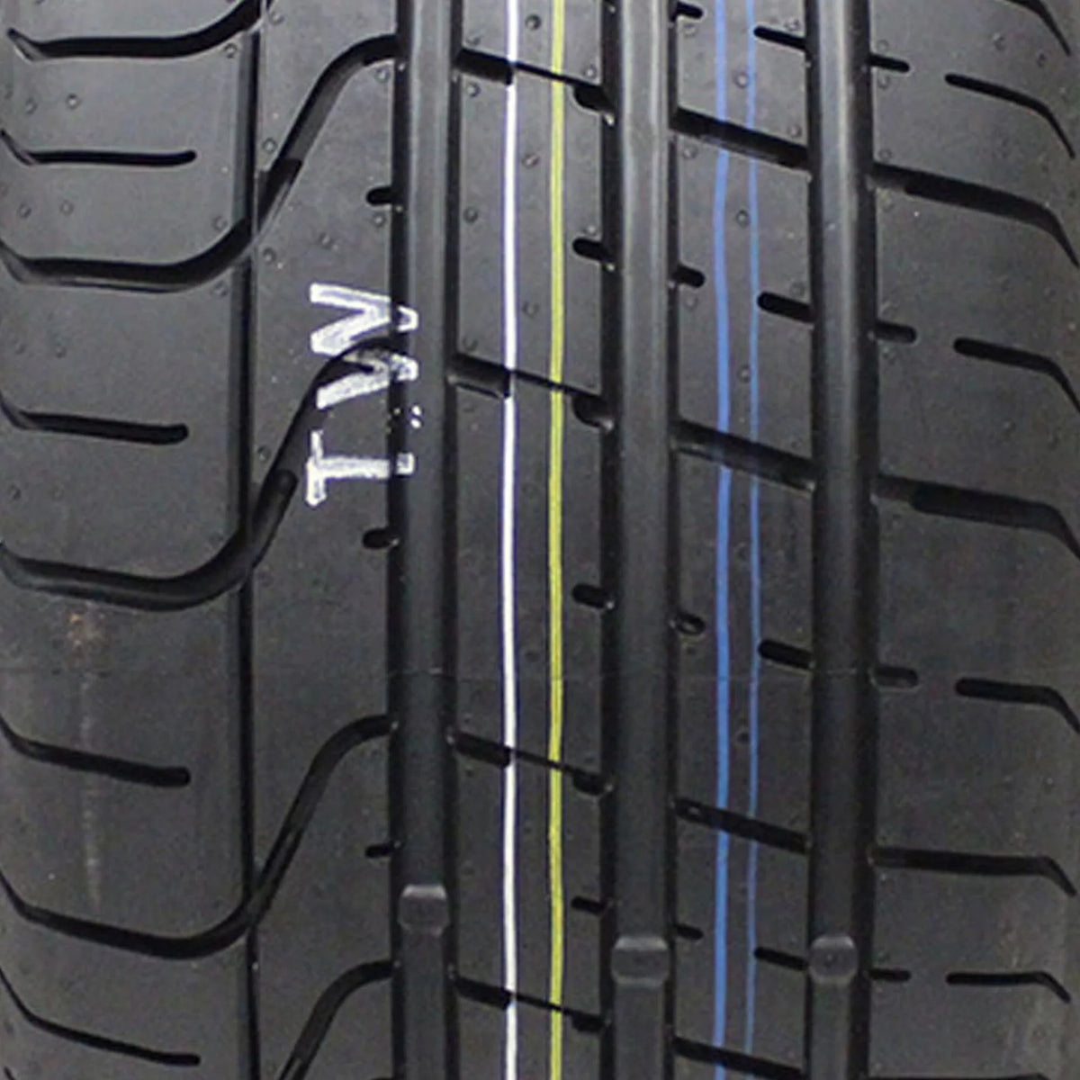 225/45R19 6 92W 2008-09 Dodge Grand 2 Mazda Caliber Fits: Set 2014-17 Zero of SRT-4 P Tires Pirelli Touring,