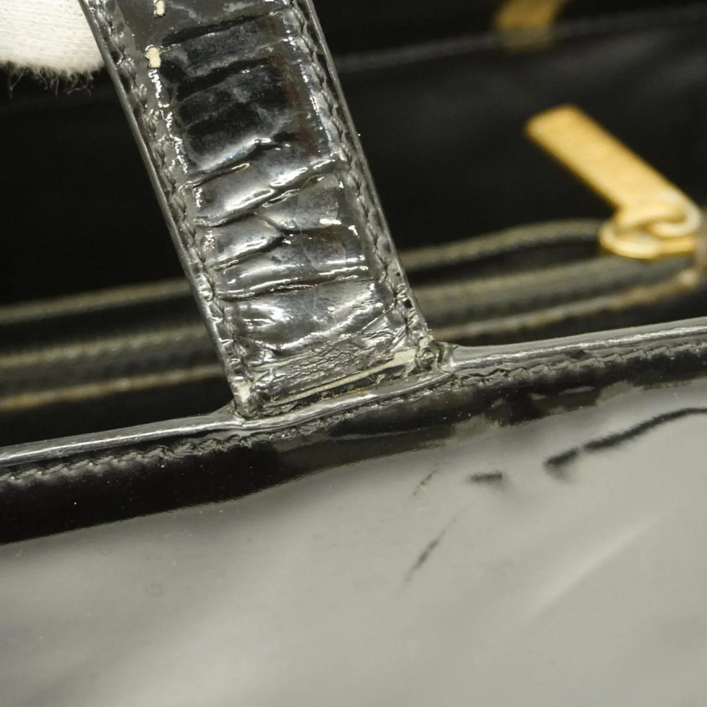 Black Women's Champagne Leather Chanel Tote Bag (Good) Patent Pre-Owned