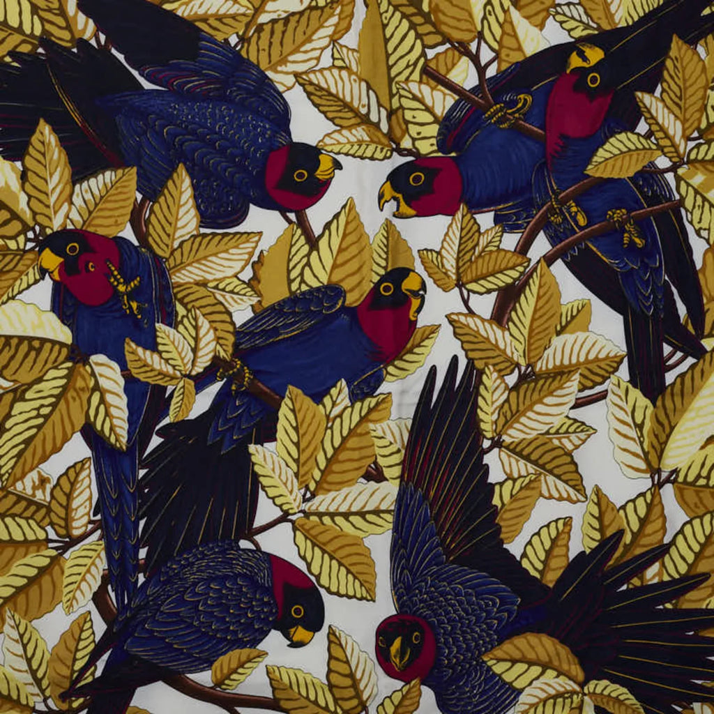 Ladies Hermes Gold Bird (Good) Carre90 Perroquets Navy HERMES Pre-Owned Les Parrot Scarf Silk Muffler detail