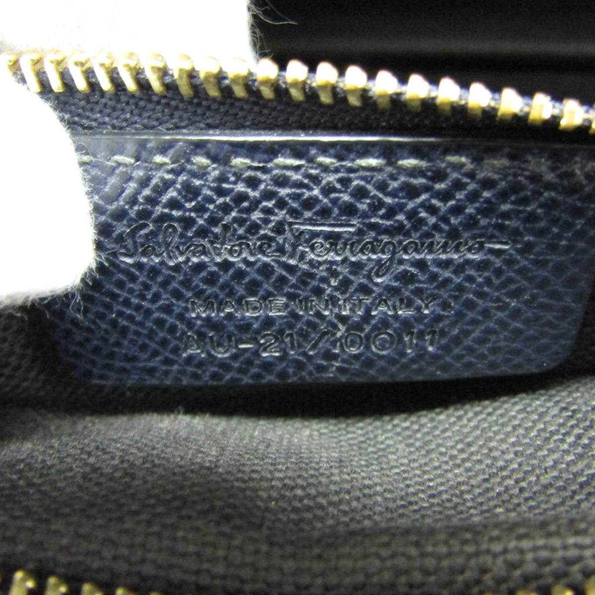 Bag Ferragamo 0011 Navy (Good) AU-21 Vara Shoulder Salvatore Leather Pre-Owned Women's
