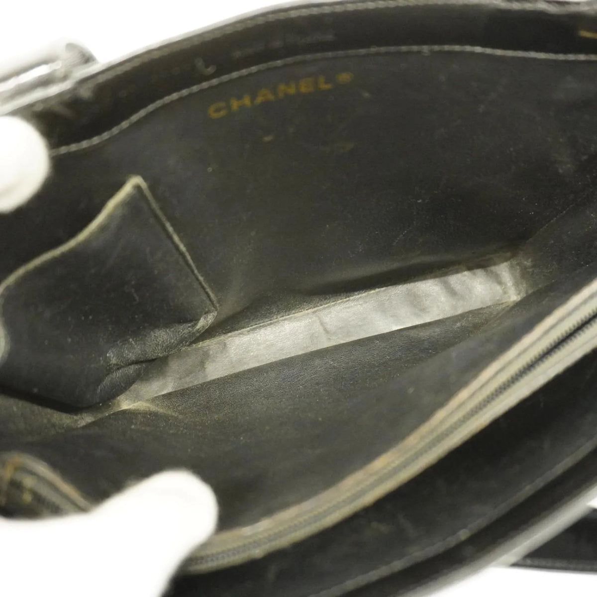 Black Women's Champagne Leather Chanel Tote Bag (Good) Patent Pre-Owned