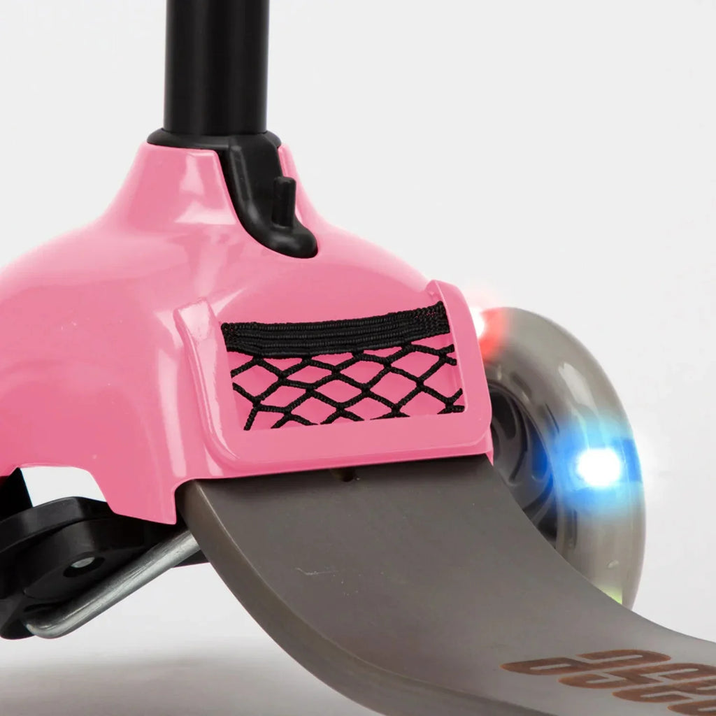 Nutcase Three Scooters Wheel Berry Scooter
