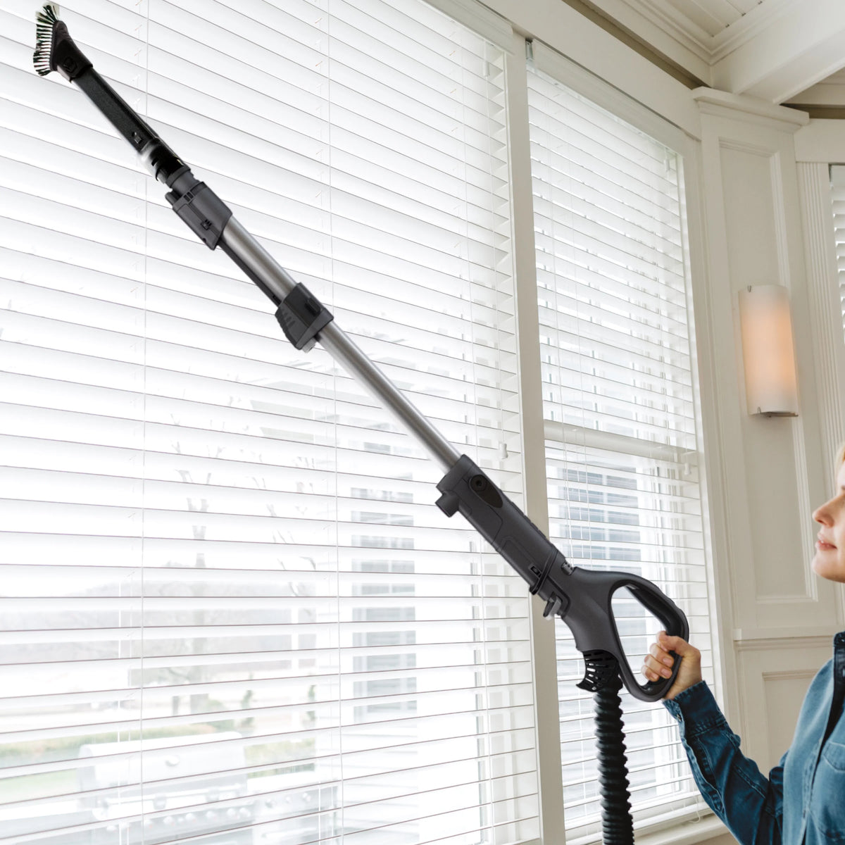 Lift-Away Speed Shark Rotator Vacuum, Upright Brushroll Powered Self-Cleaning with ZU621