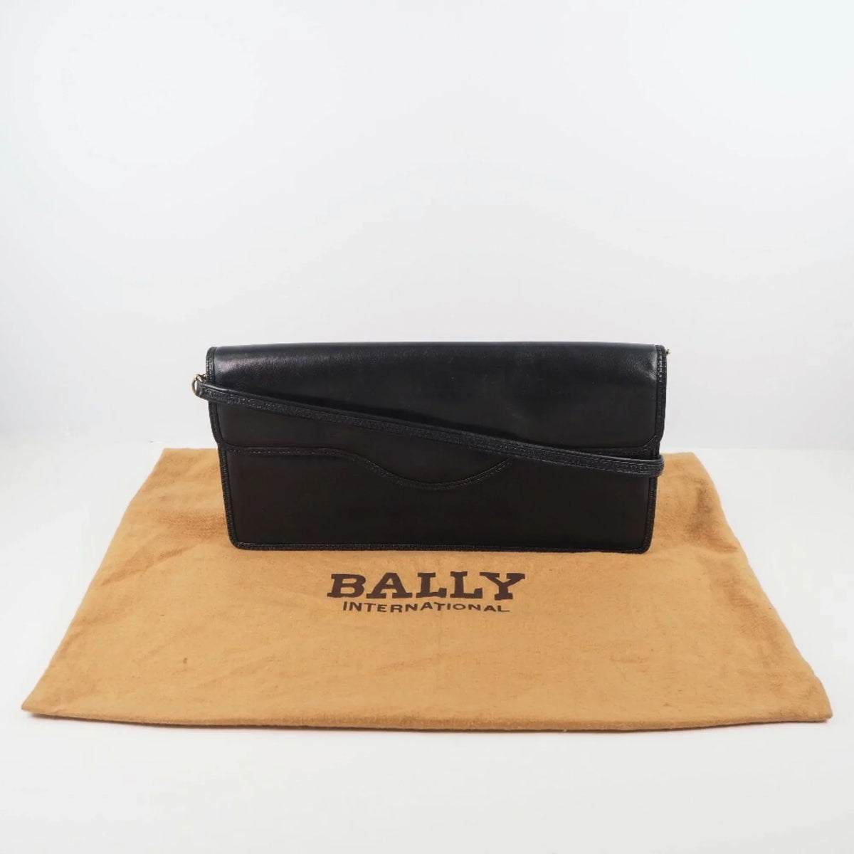 Bally Bag Chain Women's Pre-Owned Shoulder Barry Leather (Fair) Black