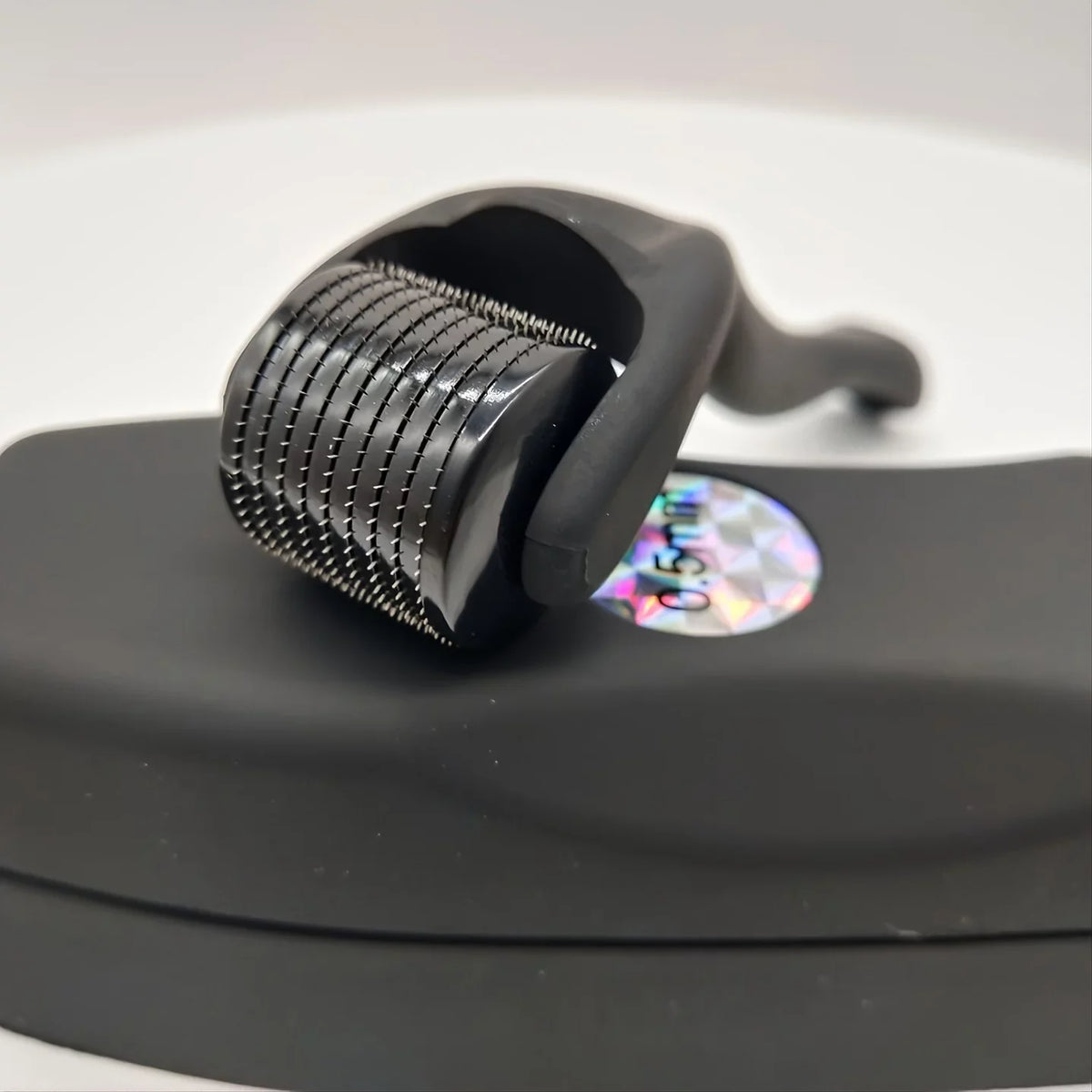 the Reduce Look Black Rejuvenate with Skin Matt a Derma Aging! 540 Your Titanium Roller - of