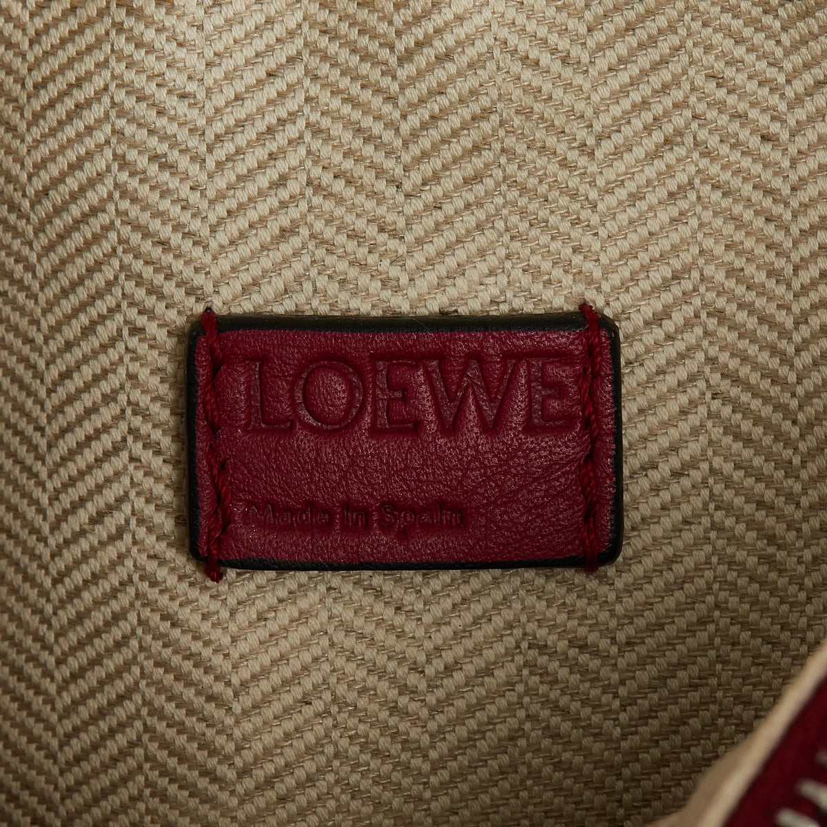 Leather (Good) Puzzle Authenticated LOEWE Red Pre-Owned Calf Unisex Mini Satchel