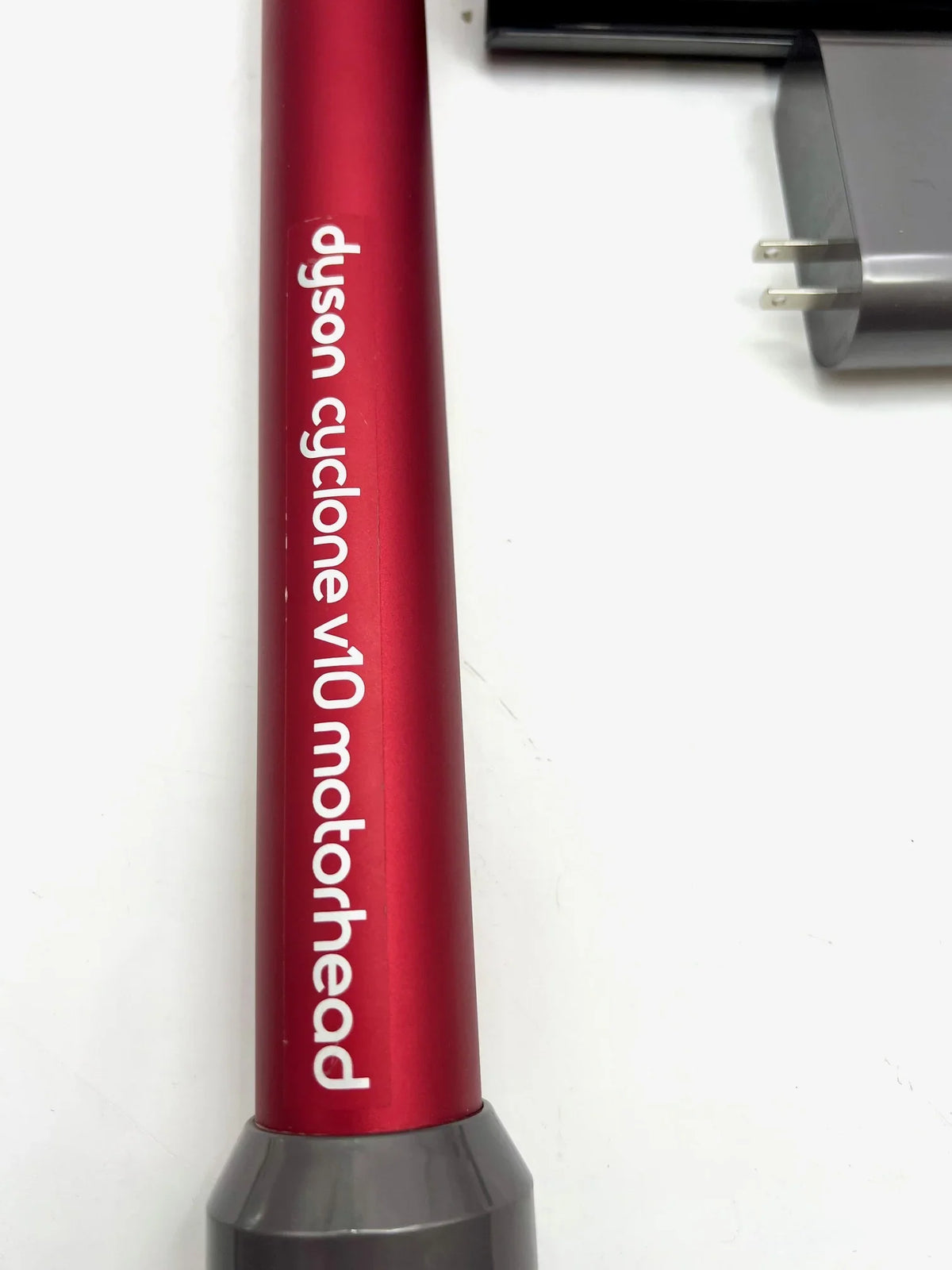 Motorhead V10 244393-01 Cyclone PURPLE/RED Pre-Owned (Fair) Stick Vacuum Dyson - Cordless