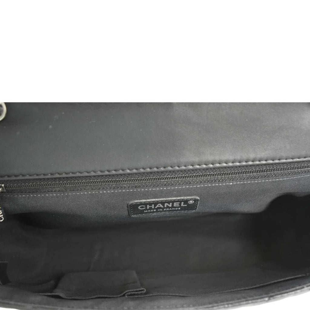 Bag Crossbody Chevron Lambskin Black Medium Pre-Owned CHANEL Flap Surpique Leather
